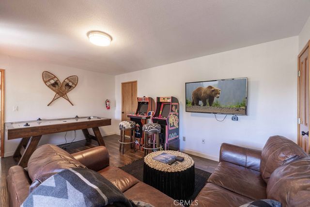 43855 Wolf, Big Bear Lake, CA 92315