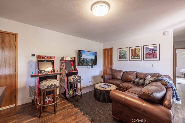 43855 Wolf, Big Bear Lake, CA 92315