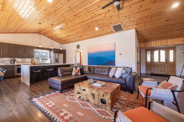 43855 Wolf, Big Bear Lake, CA 92315