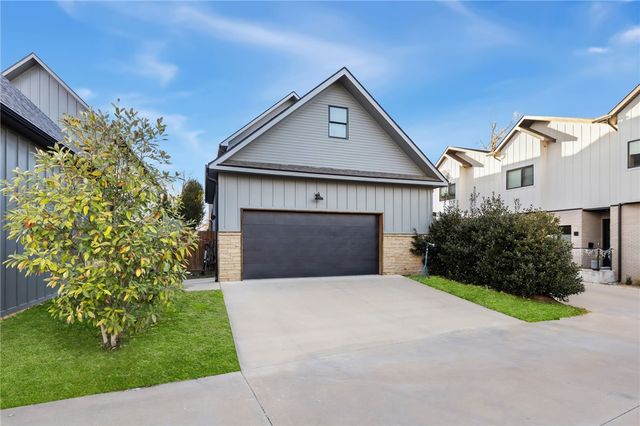 632 Bella Vista Road, Bentonville, AR 72712