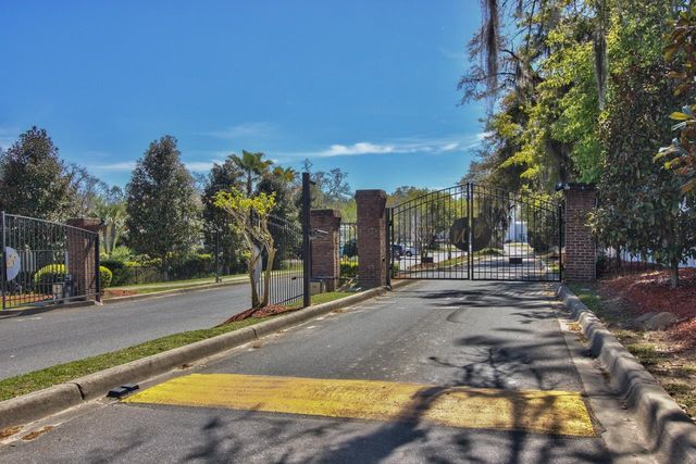 1924 Honolulu Lane, Tallahassee, FL 32304