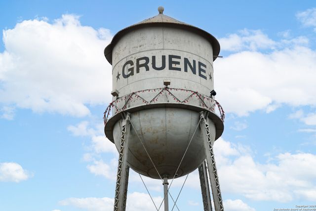 1059 Lime Gruene, New Braunfels, TX 78130