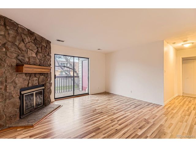 6388 Oak Ct 203, Arvada, CO 80004