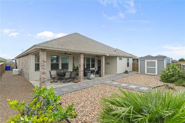 7826 Hulk Dr, Corpus Christi, TX 78414