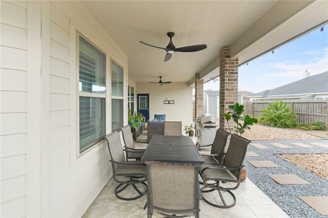 7826 Hulk Dr, Corpus Christi, TX 78414