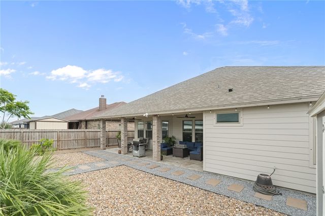 7826 Hulk Dr, Corpus Christi, TX 78414