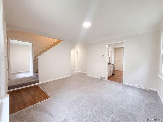 24346 Lehigh Street, Dearborn Heights, MI 48125