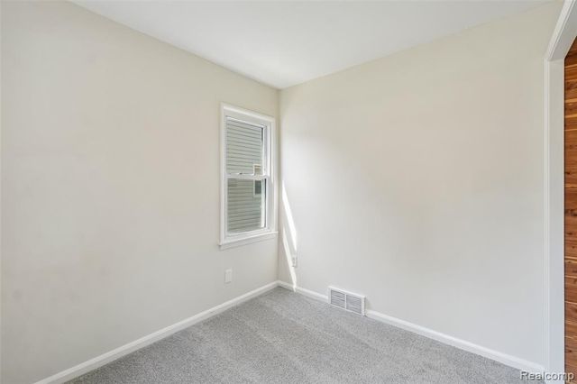 24346 Lehigh Street, Dearborn Heights, MI 48125