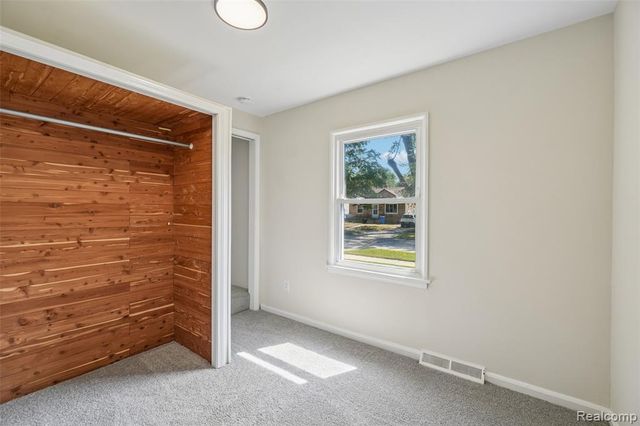 24346 Lehigh Street, Dearborn Heights, MI 48125