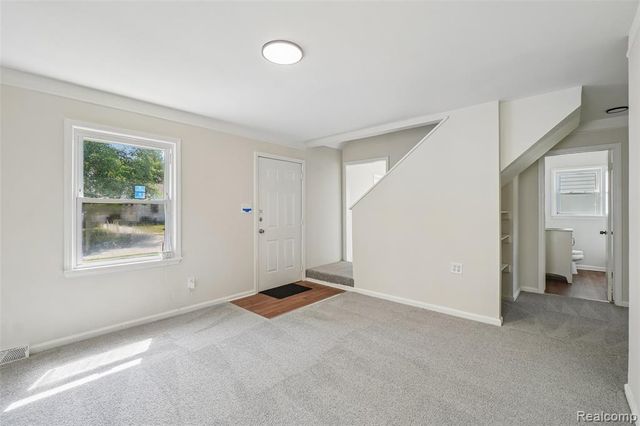 24346 Lehigh Street, Dearborn Heights, MI 48125