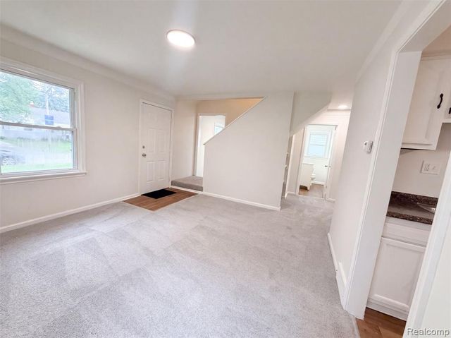 24346 Lehigh Street, Dearborn Heights, MI 48125