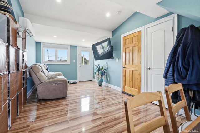 2151 Stewart Avenue, Westbury, NY 11590