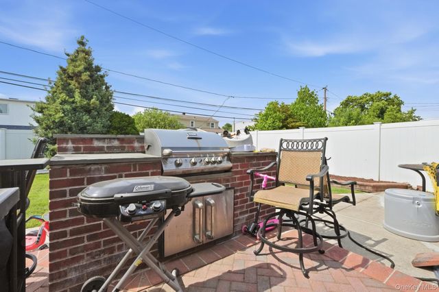 2151 Stewart Avenue, Westbury, NY 11590