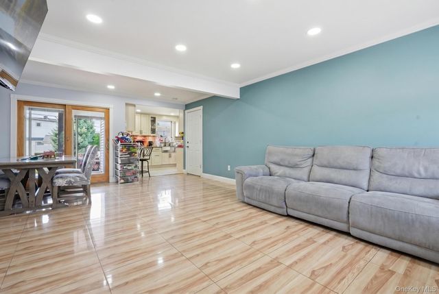 2151 Stewart Avenue, Westbury, NY 11590