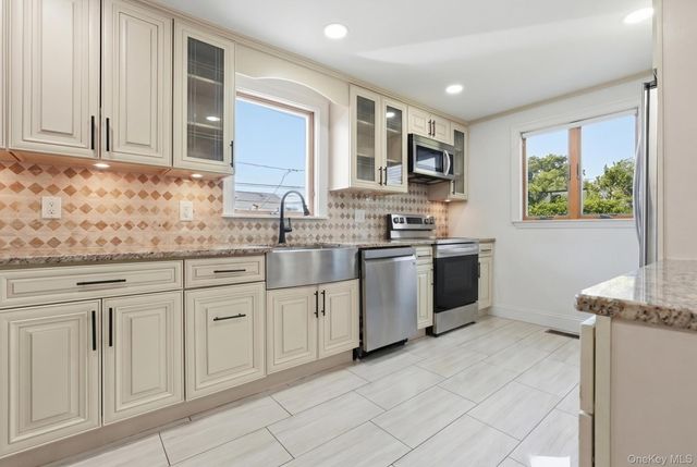 2151 Stewart Avenue, Westbury, NY 11590