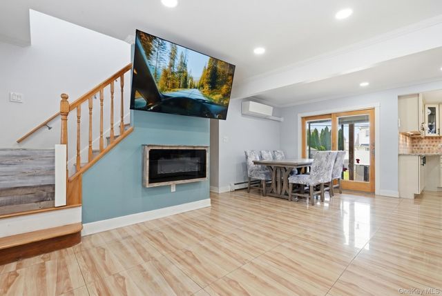 2151 Stewart Avenue, Westbury, NY 11590
