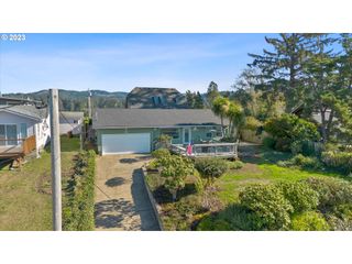 3510 Ne JOHNS Loop, Neotsu, OR 97364