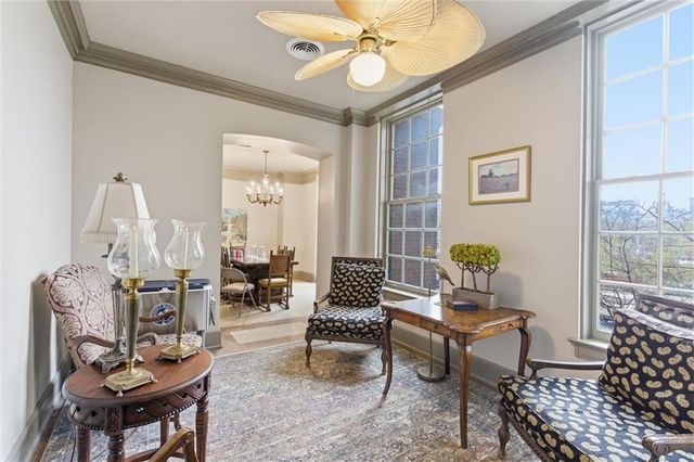 229 Ward Parkway 603B, Kansas City, MO 64112