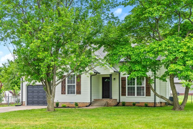 3403 Minor Dr, Clarksville, TN 37042