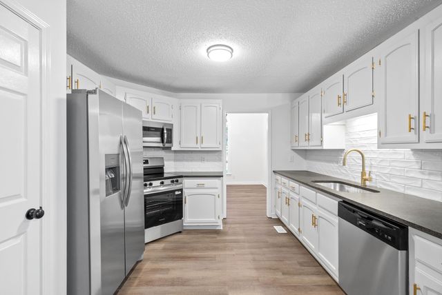 3403 Minor Dr, Clarksville, TN 37042