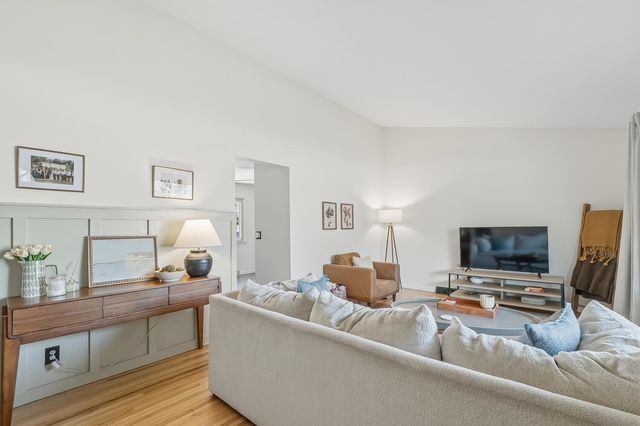 6315 N Scottsville St, Park City, KS 67219