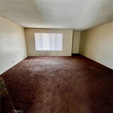 15590 Erie Road, Apple Valley, CA 92307