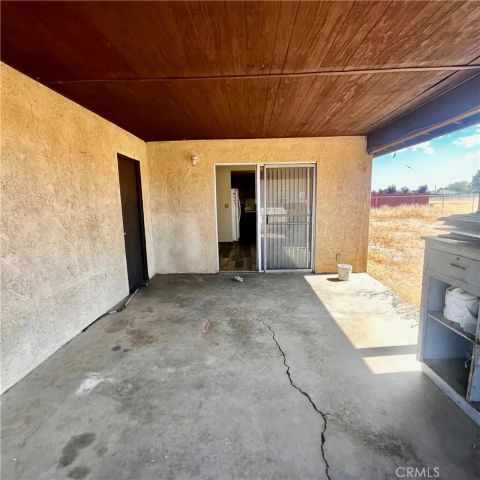 15590 Erie Road, Apple Valley, CA 92307