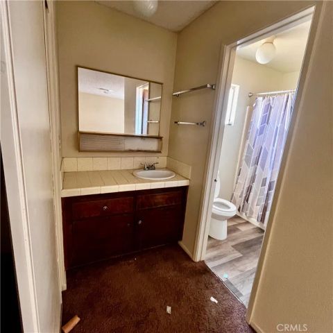 15590 Erie Road, Apple Valley, CA 92307