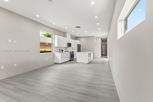 1028 NW 8th Avenue, Fort Lauderdale, FL 33311