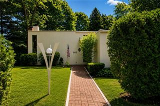 310 Spencer Av. 02818 Avenue, Warwick, RI 02818