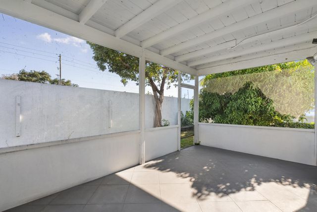 240 NW 24TH CT, Pompano Beach, FL 33064