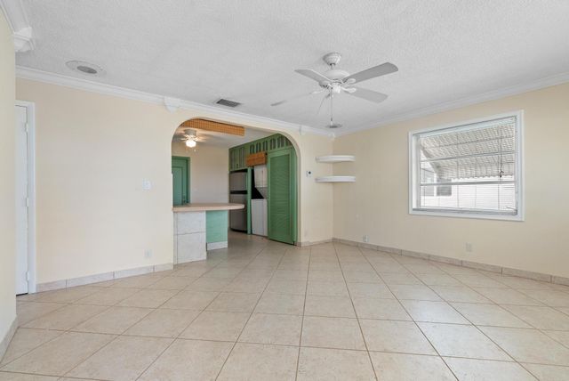 240 NW 24TH CT, Pompano Beach, FL 33064