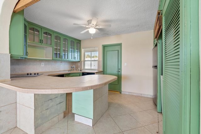 240 NW 24TH CT, Pompano Beach, FL 33064