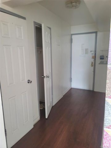 87-20 175th Street 1M, Jamaica, NY 11432