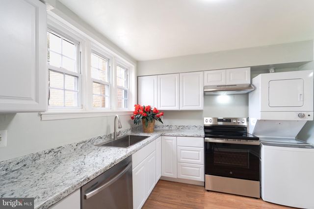 14421 SAGUARO PL, Centreville, VA 20121