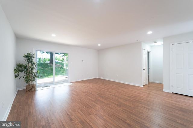 14421 SAGUARO PL, Centreville, VA 20121