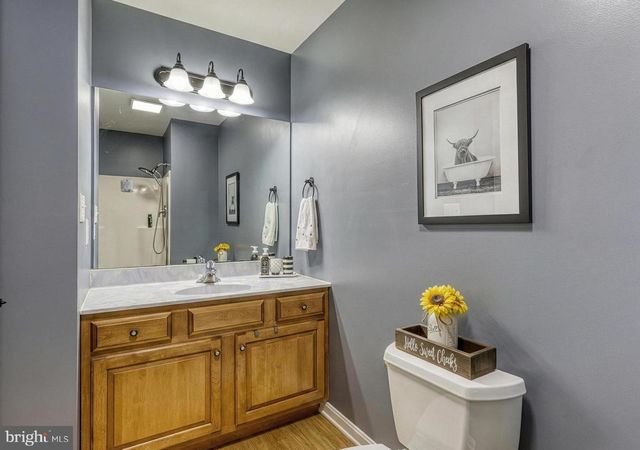 331 BRADDOCK DR, Etters, PA 17319