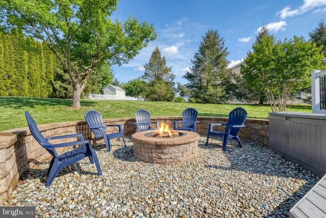 331 BRADDOCK DR, Etters, PA 17319