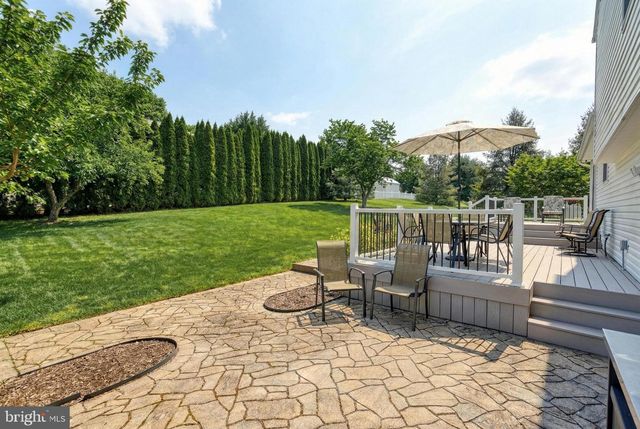 331 BRADDOCK DR, Etters, PA 17319