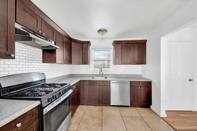 52 Sears Avenue, Elmsford, NY 10523