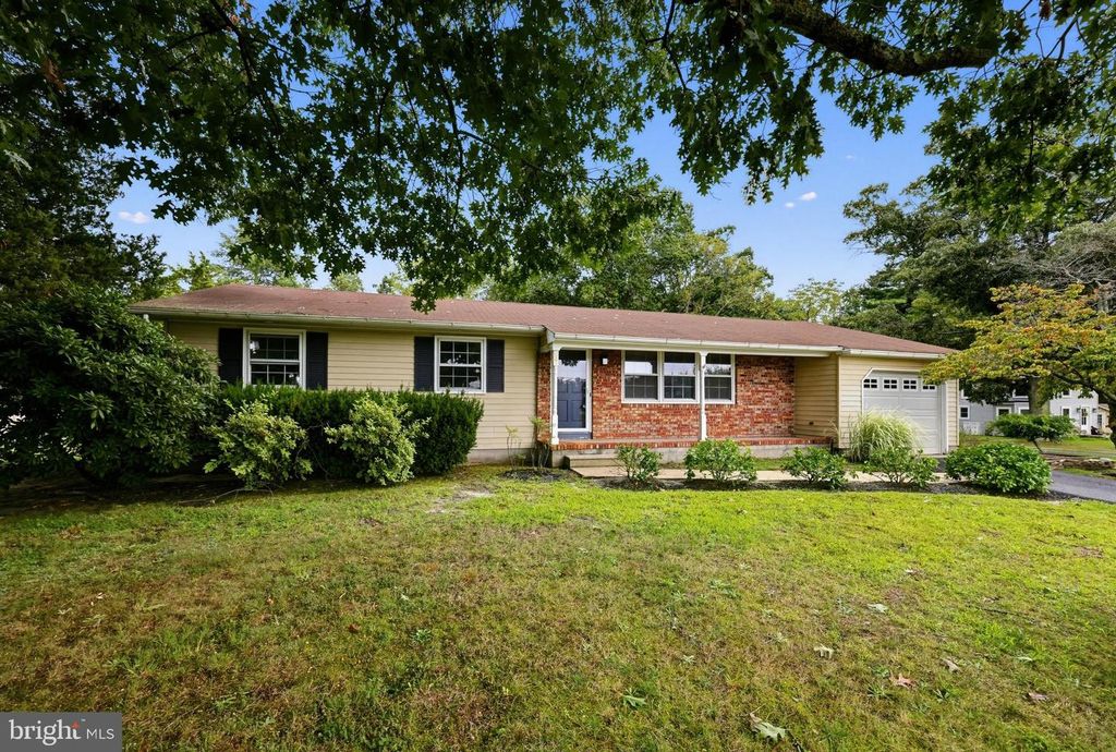 137 WHEAT RD, BUENA, NJ 08310 — photo 2