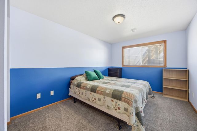 5284 49th Avenue S, Fargo, ND 58104