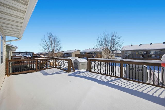 5284 49th Avenue S, Fargo, ND 58104