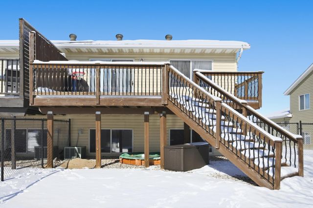 5284 49th Avenue S, Fargo, ND 58104