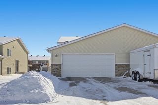 5284 49th Avenue S, Fargo, ND 58104