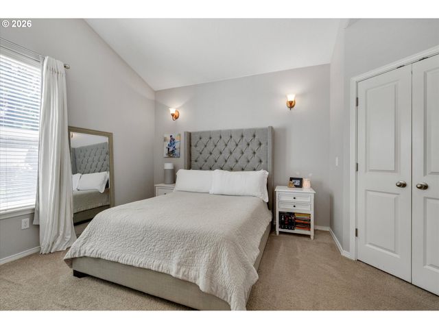 13800 HOLCOMB Blvd, Oregon City, OR 97045