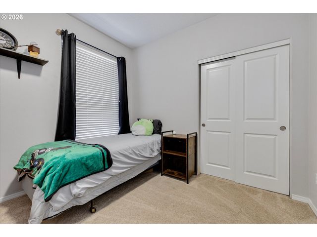 13800 HOLCOMB Blvd, Oregon City, OR 97045
