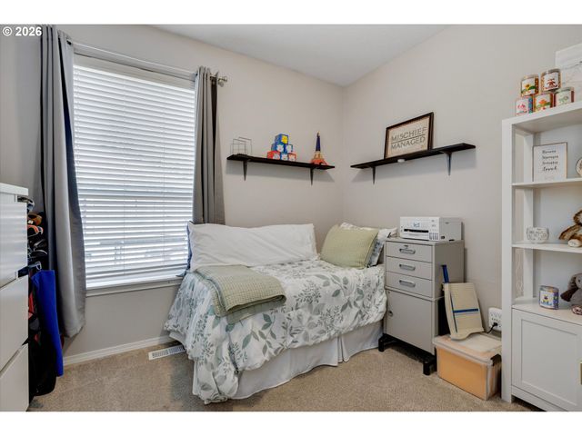 13800 HOLCOMB Blvd, Oregon City, OR 97045