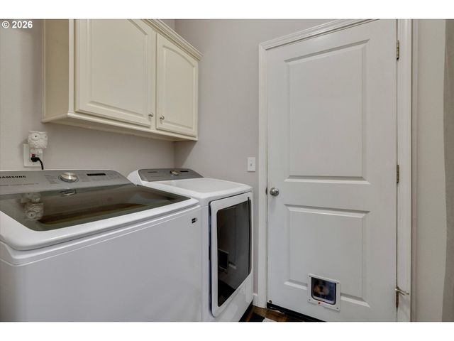 13800 HOLCOMB Blvd, Oregon City, OR 97045