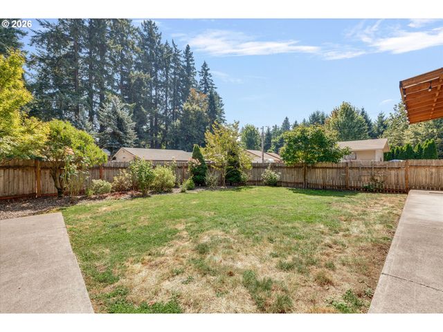 13800 HOLCOMB Blvd, Oregon City, OR 97045
